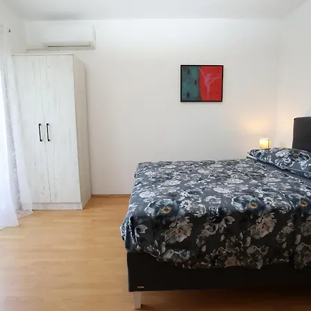 Ivan Guest house 3*